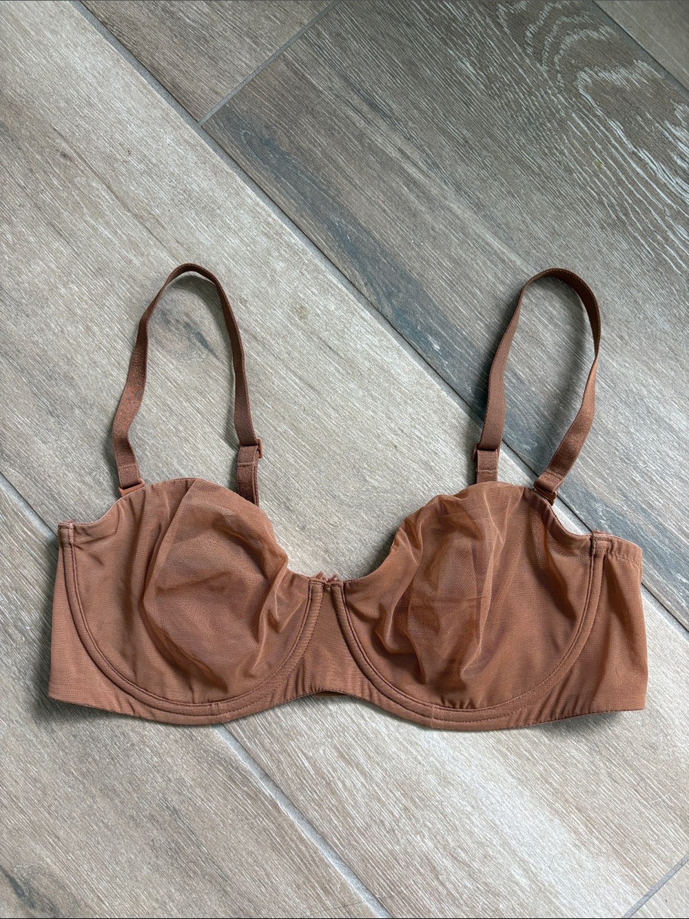 SKIMS Ultra Fine Mesh Strapless Bra Bronze 36C